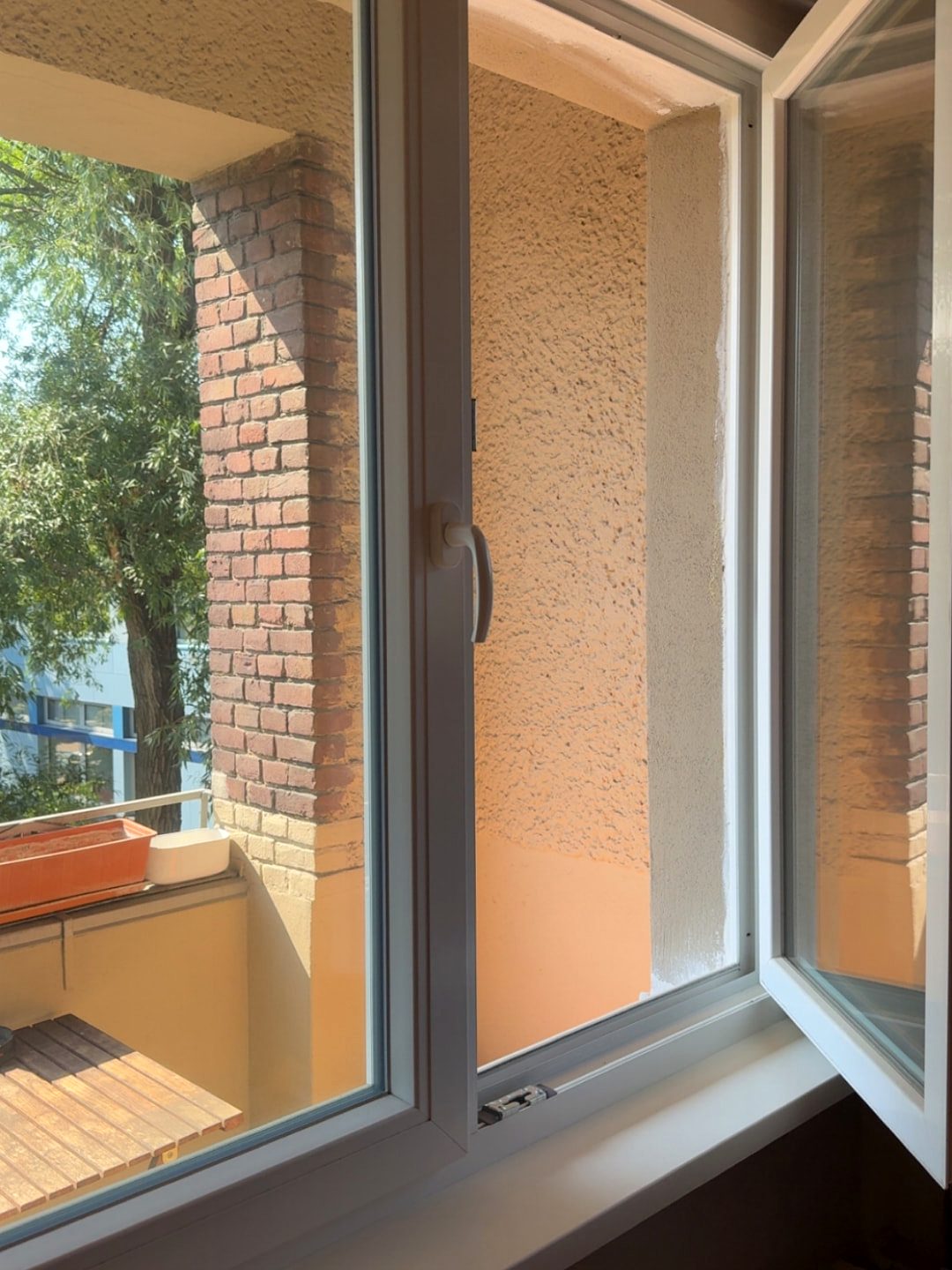 Vorher: Wohnfenster in Berlin